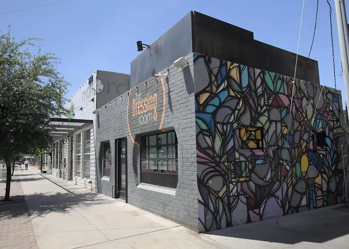 Contemporary Hub In Dtph - Pool & Parking * Phoenix